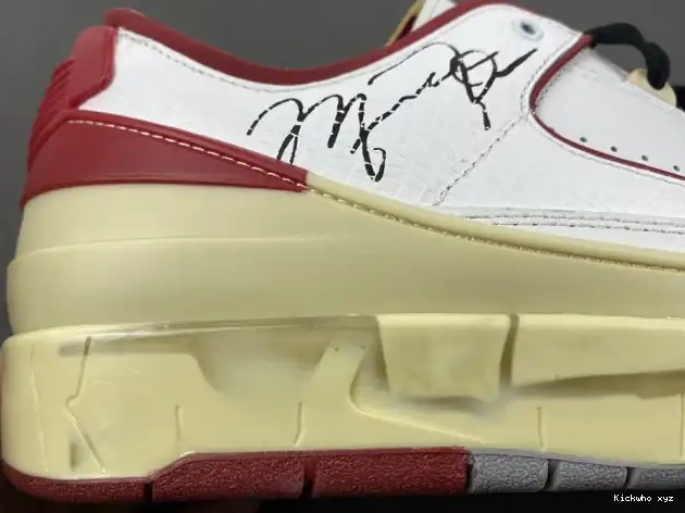 Retro Low SP Jordan White 2 Red Off-White DJ4375-106 0516